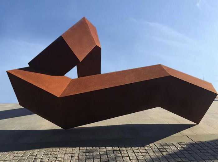 Encounter III, Corten steel 2016, H 2,5 m, Qingdao China